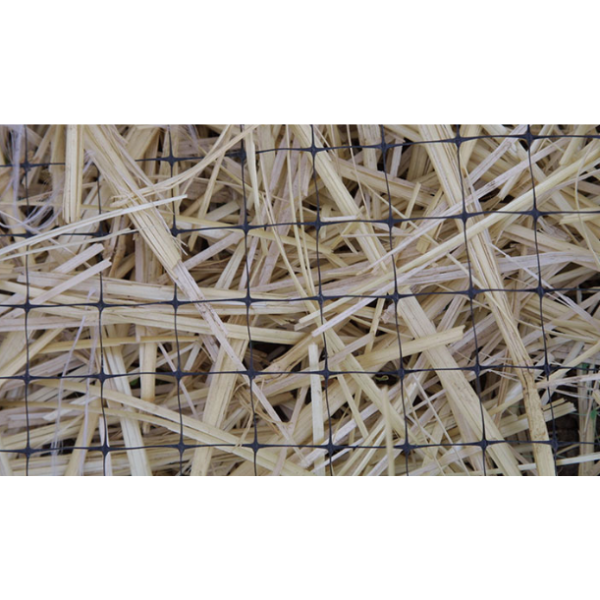 2-SIDED POLY STRAW BLANKET 8X562