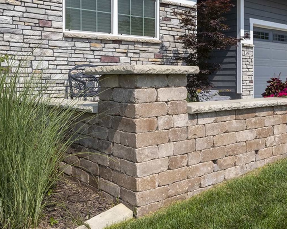 Lakeland Free Standing Wall