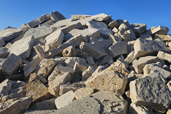 EDEN 1-2 MAN OUTCROPPING 6"-12"T