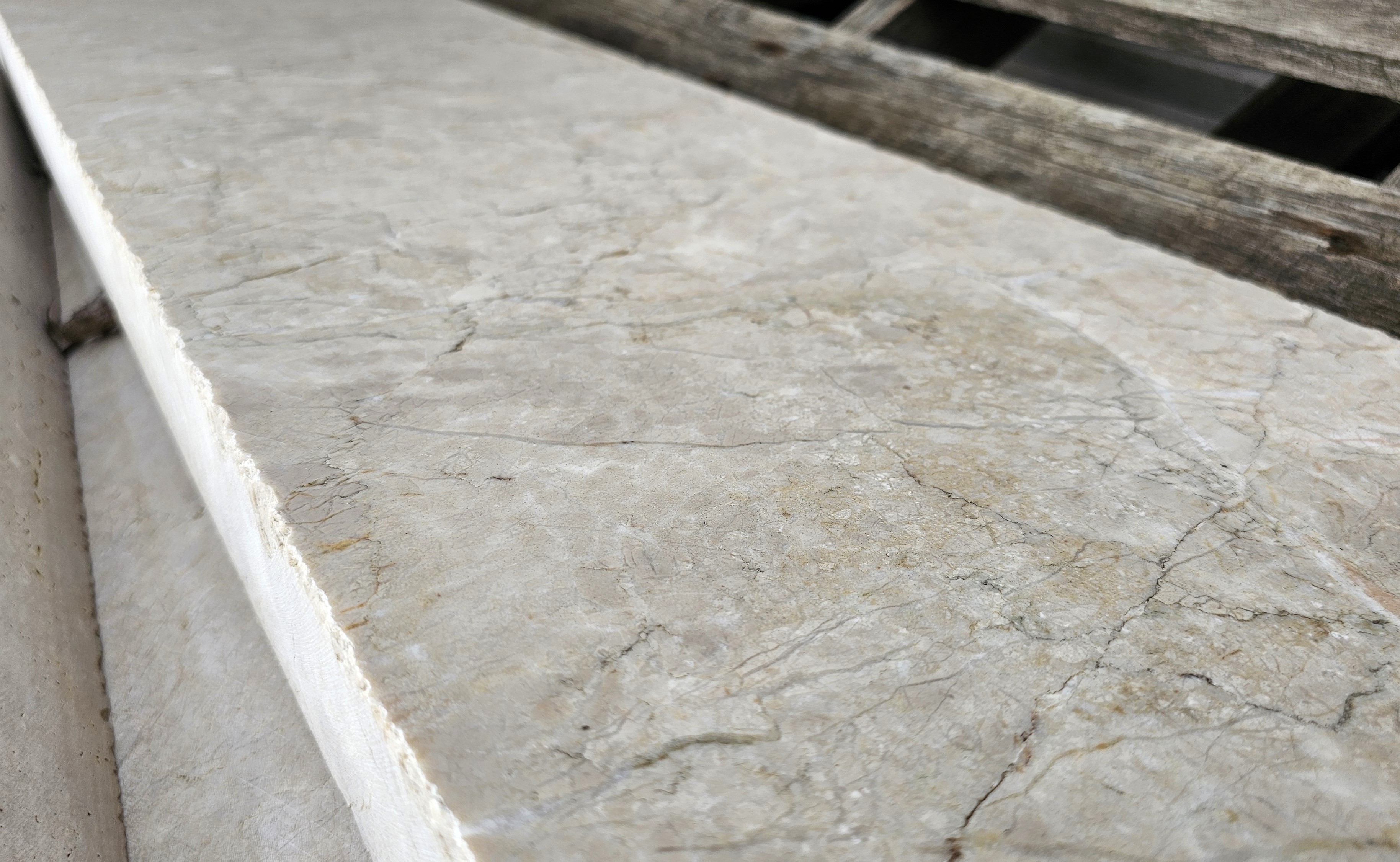 12X48 CREMA EDA ANTQ STAIR TREAD