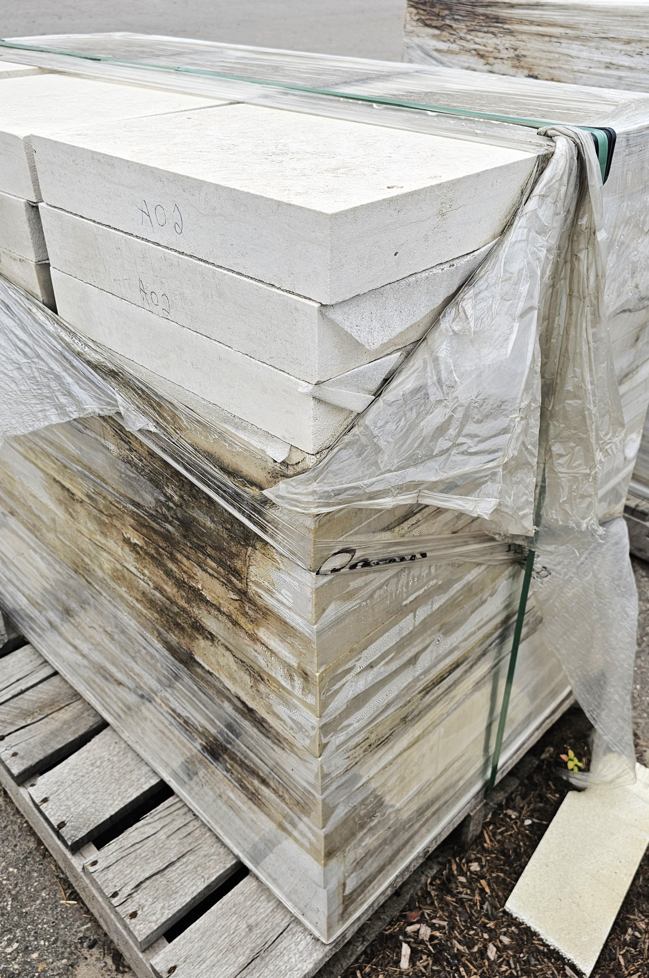 14X24 VALDERS STRAIGHT COPING DOVE WHITE