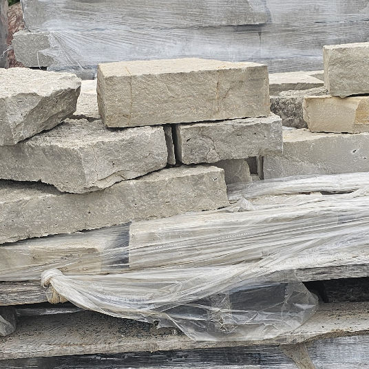 8" MOUNTAIN CREST WALLSTONE 3-4"