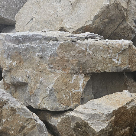 CHILTON OUTCROPPING FOR BENCHES