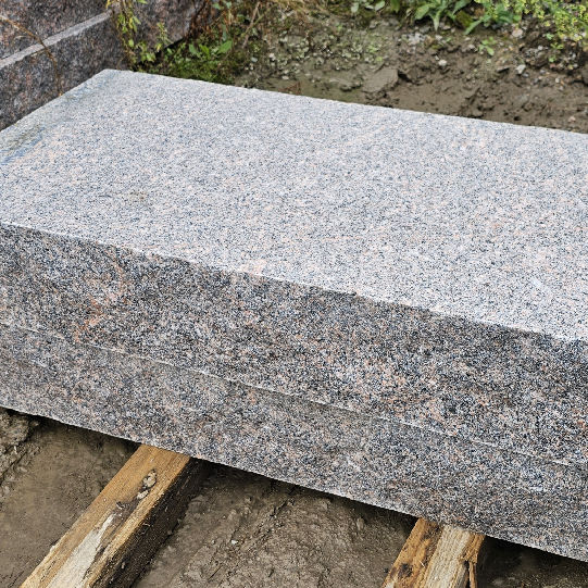 36" X 18" CARNELIAN GRANITE STEP