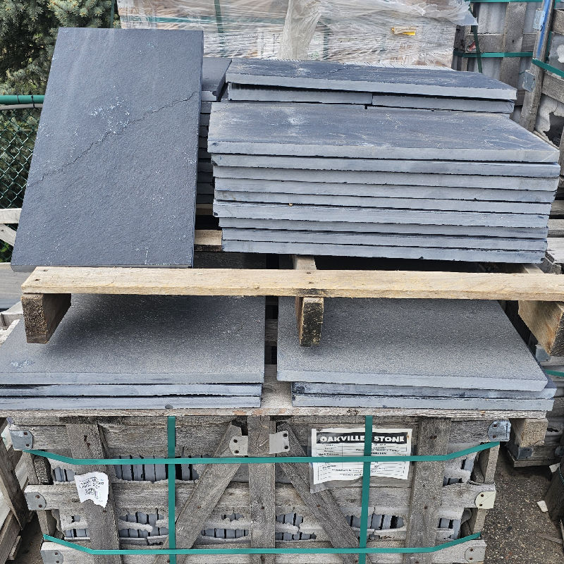 BLACK LIMESTONE PAVERS / SQ FT