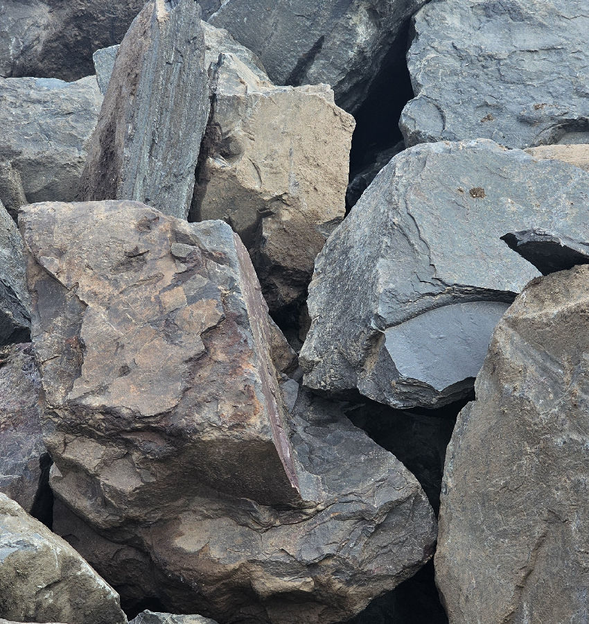 30"+ SUPERIOR TRAP BOULDERS