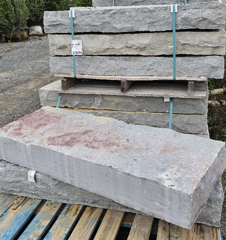 48" X 18" CHILTON STEP