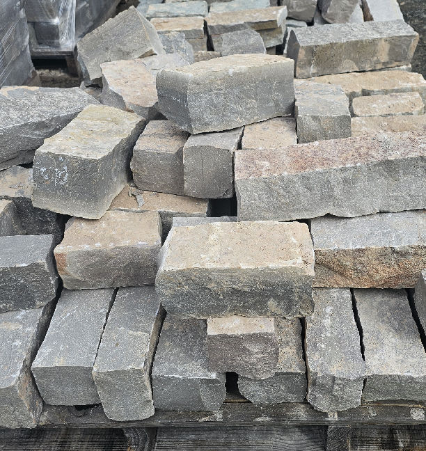 4X4" CHILTON STONE LAWN EDGING