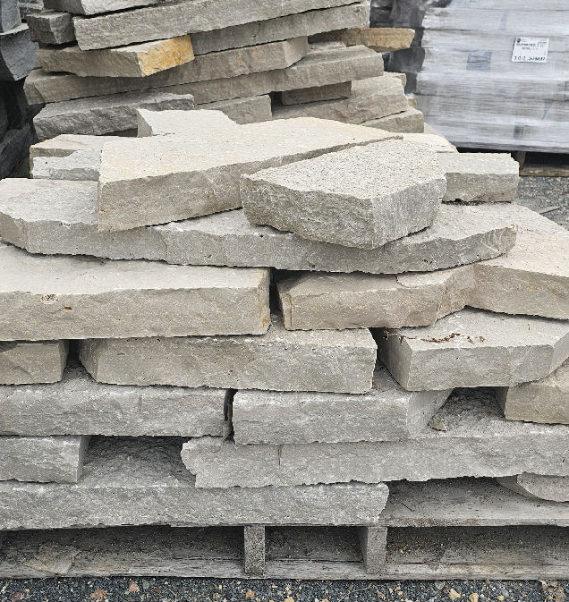 8" MOUNTAIN CREST WALLSTONE 2-3"