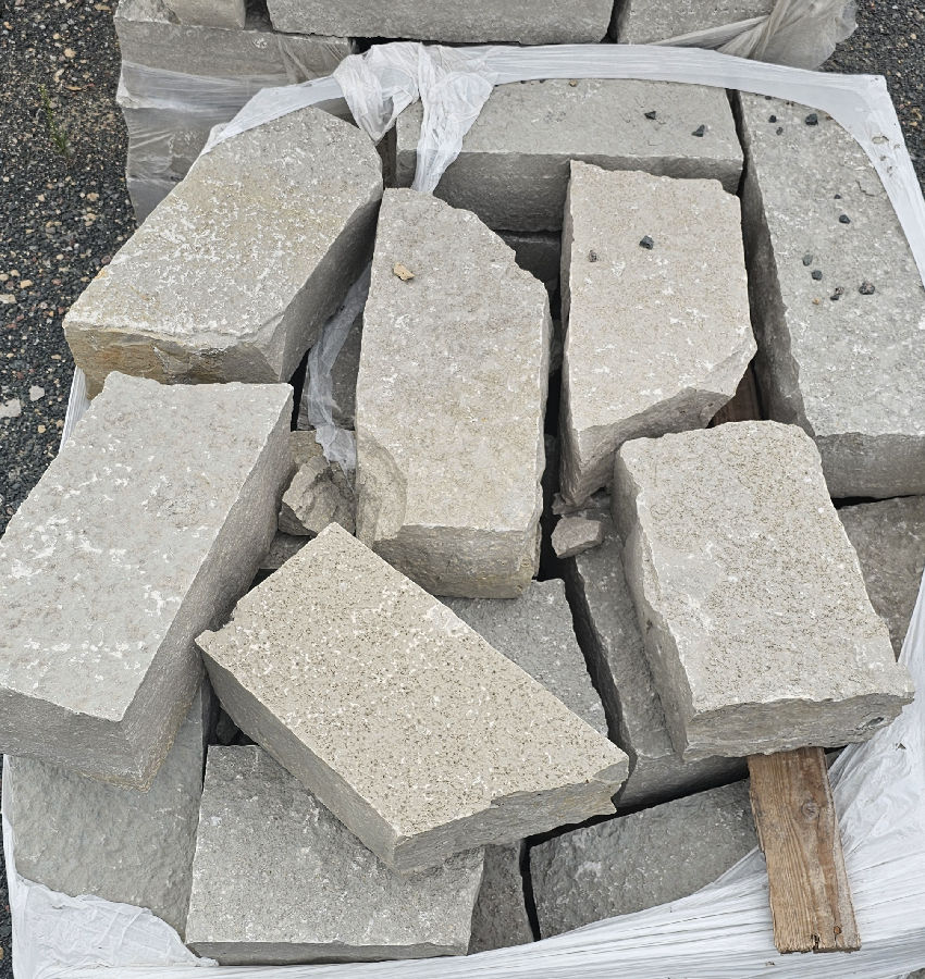 8" MOUNTAIN CREST WALLSTONE 5-6"