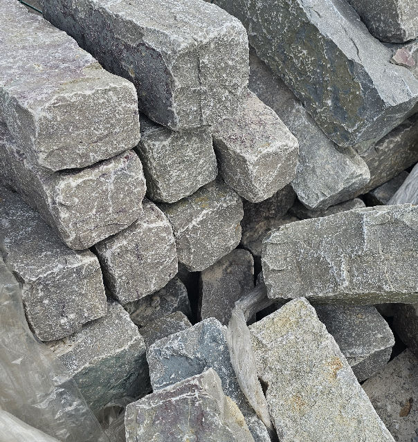 4"X4" TUMBLED CHILTON EDGING