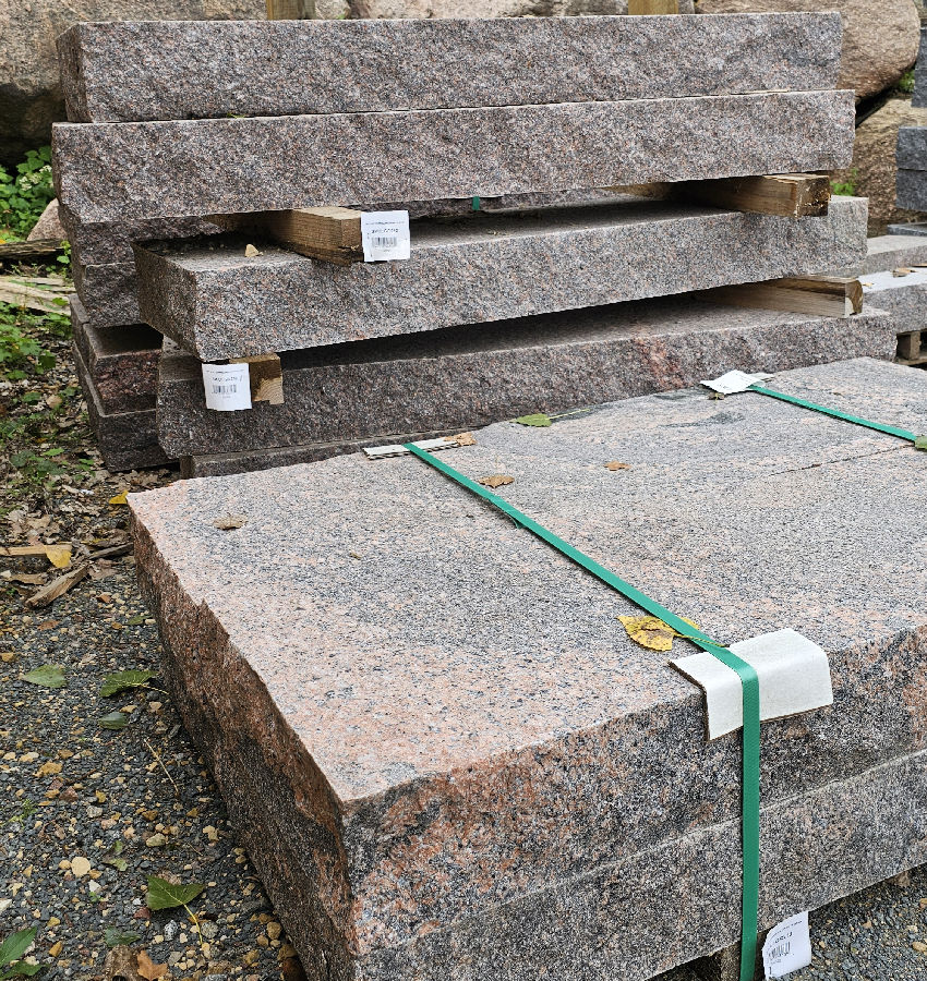 60" X 18" CARNELIAN GRANITE STEP