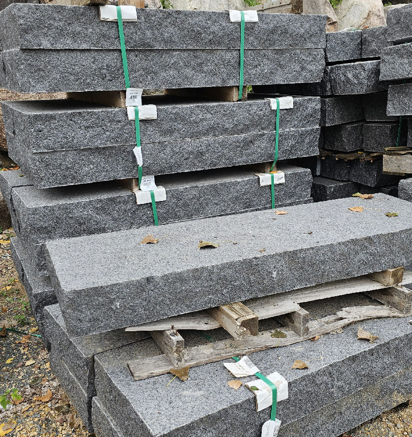 60X18 MESABI BLACK GRANITE STEP