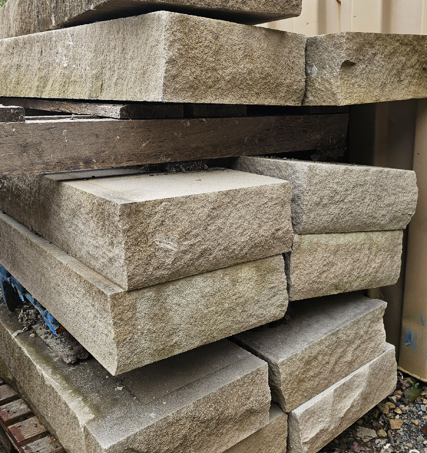 60"X16" INDIANA LIMESTONE STEP