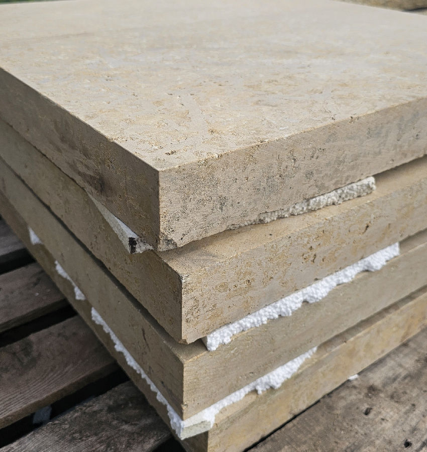 2" KASOTA MN BUFF 24X24 SAWN CAP