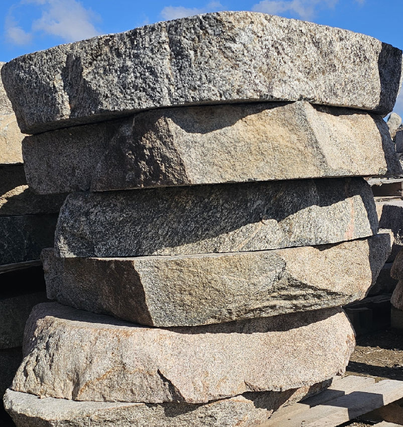 3'-4' SAWN FIELD BOULDER STEP