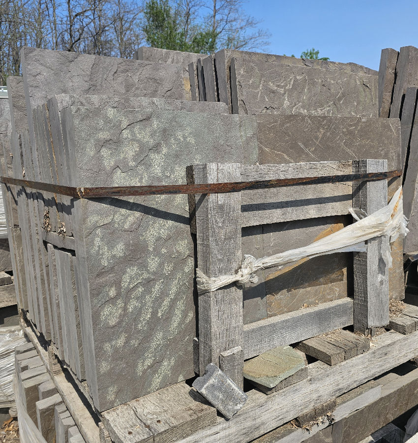 NY BLUE LILAC F/C SAWN FLAG