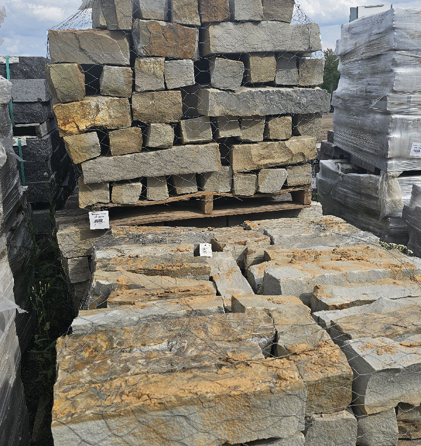 GLACIER BLUE 4X4 LAWN EDGING