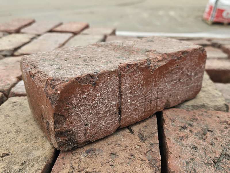 HISTORIC ANTIQUE STREET BRICK/EA