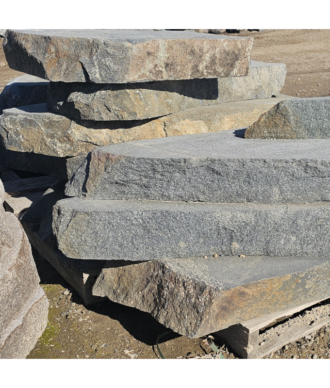 3�-4� SAWN NORTHERN MIST STEP