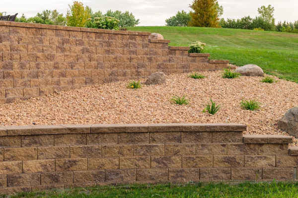 TRIBUTE 2-SIDED WALL OCTOBER OAK