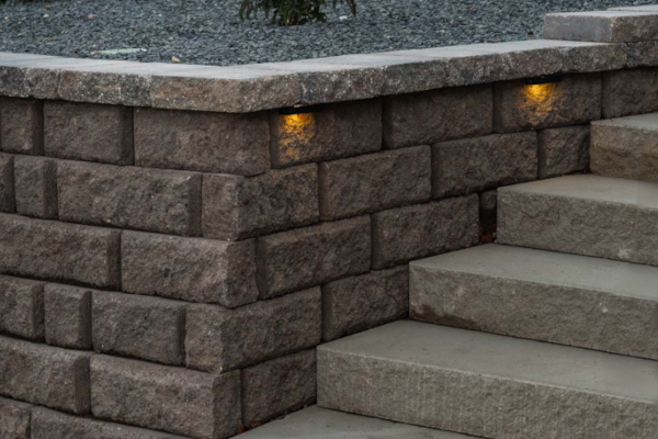 6\" COLONIAL CORNER BLUESTONE
