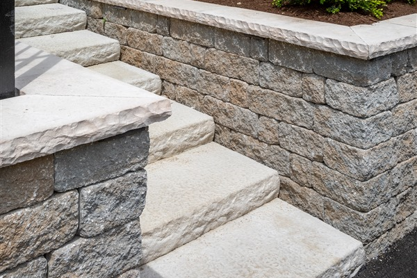 VINTAGE 6 END BLOCKS BLUESTONE