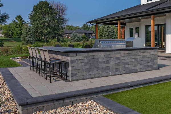 CONTEMPORARY WALL CASCADE