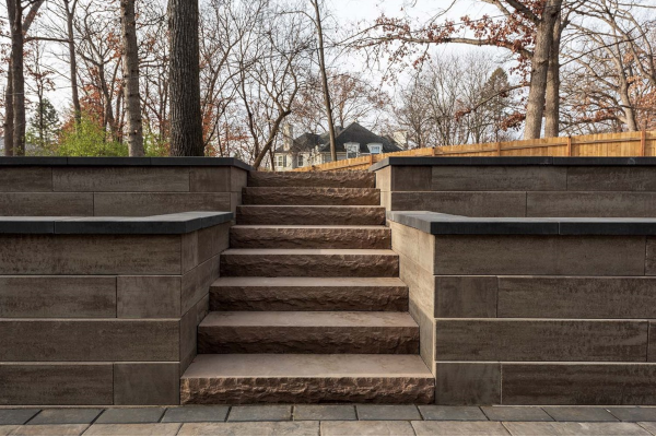 PALISADE RETAINING WALL CAFE