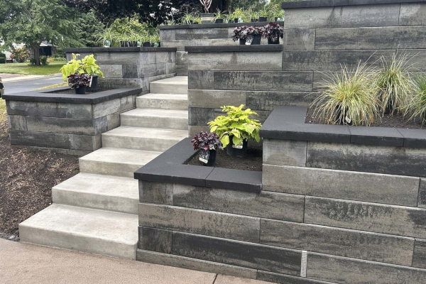 PALISADE RETAINING WALL CASCADE