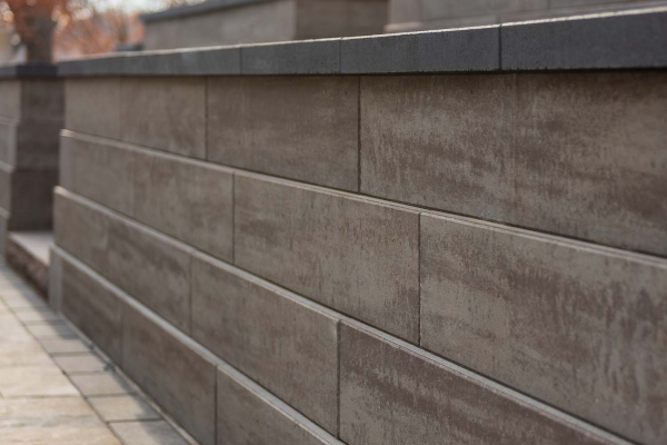 PALISADE RETAINING WALL CAFE