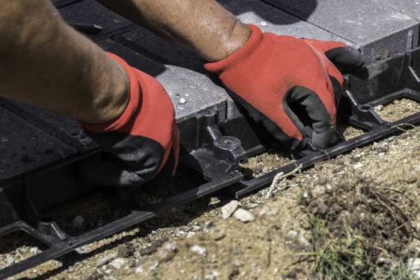8� SNAP EDGE STANDARD PAVER RESTRAINT