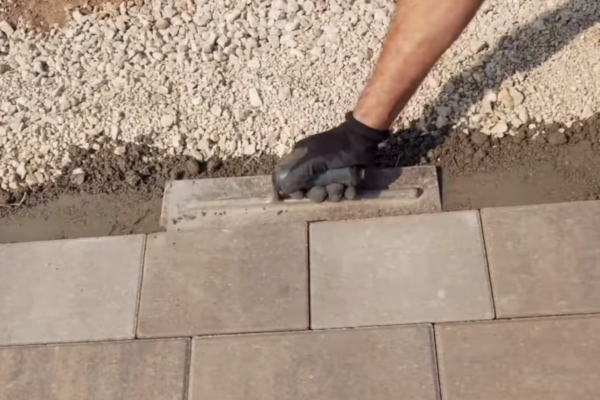 EDGECRETE PAVER EDGING 50LB