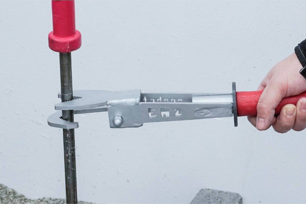 STAKEOUT PIN/STAKE EXTRACTOR