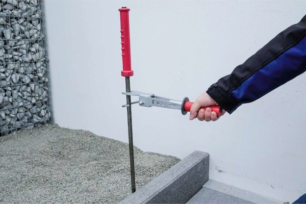 STAKEOUT PIN/STAKE EXTRACTOR