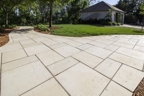 ANTIQUED TRAVERTINE 24X24 NATURAL