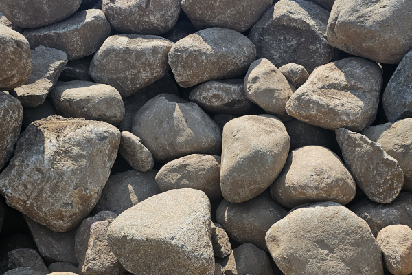 12\"-18\" FIELD BOULDERS