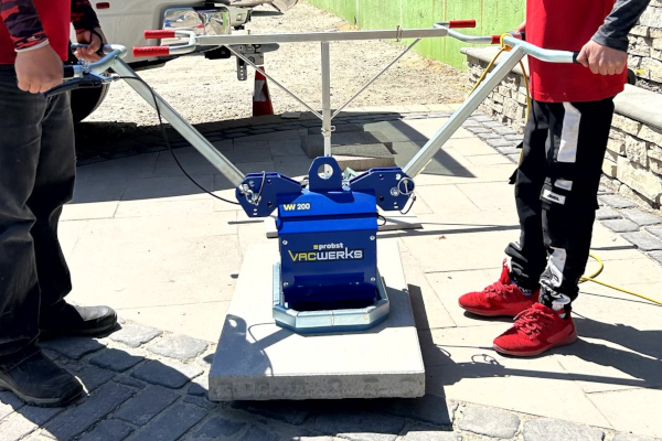 VACWERKS VW-200 BL 2-MAN PAVER VACUUM