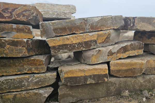 STONE BRIDGE LEDGE ROCK
