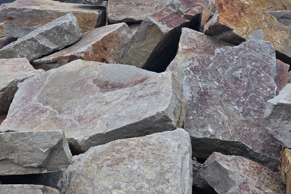 BULK CHILTON OUTCROPPING