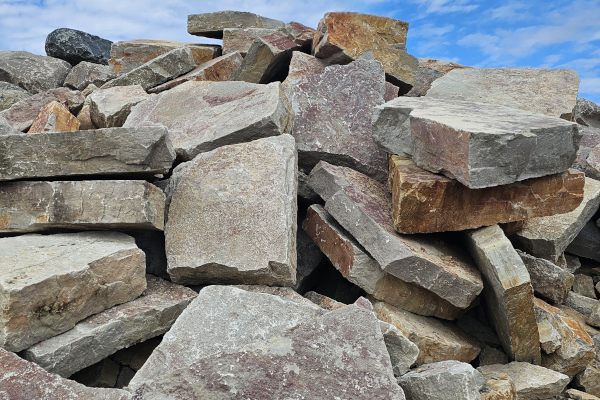 BULK CHILTON OUTCROPPING
