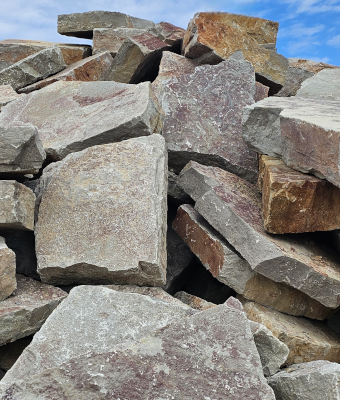 BULK CHILTON OUTCROPPING