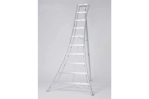 HASEGAWA LADDER 16� TRIPOD